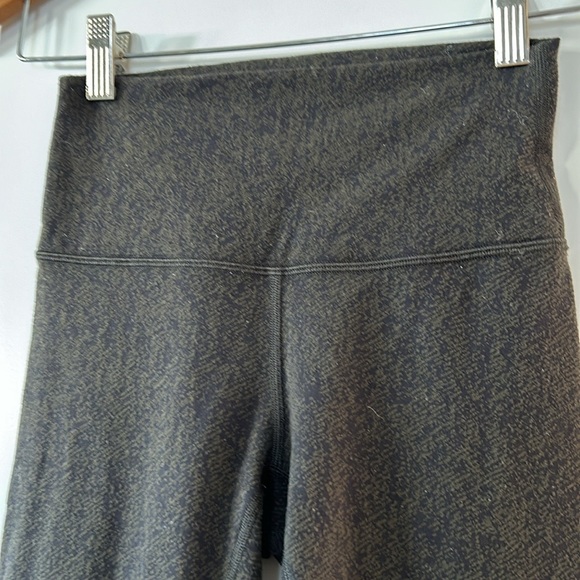 Lululemon Wunder Under Hi-Rise 7/8 Tight in Olive & Black Irregular Denim Twill - Picture 16 of 16